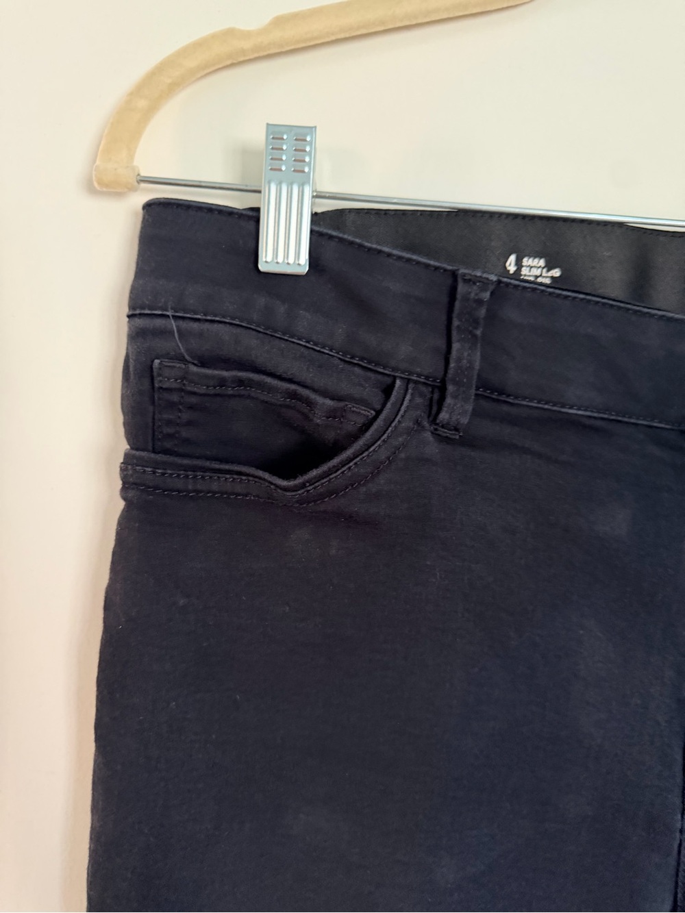 Liz Claiborne Sara Slim Leg Jeans Size 14 Dark Indigo Stretch Denim - Picture 4 of 9